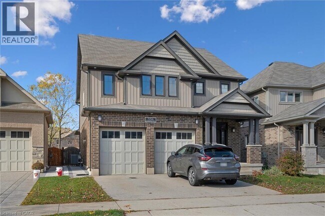 556 Netherwood Cres in Kitchener, ON - Building Photo - Building Photo