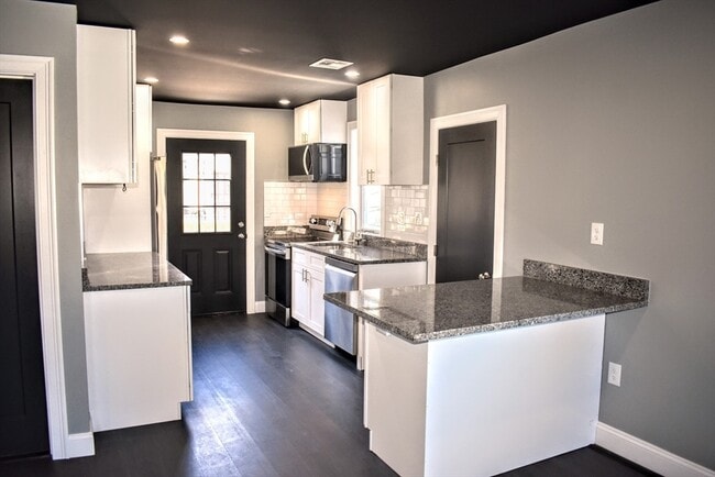 2 Sunnyside St in Boston, MA - Building Photo - Building Photo