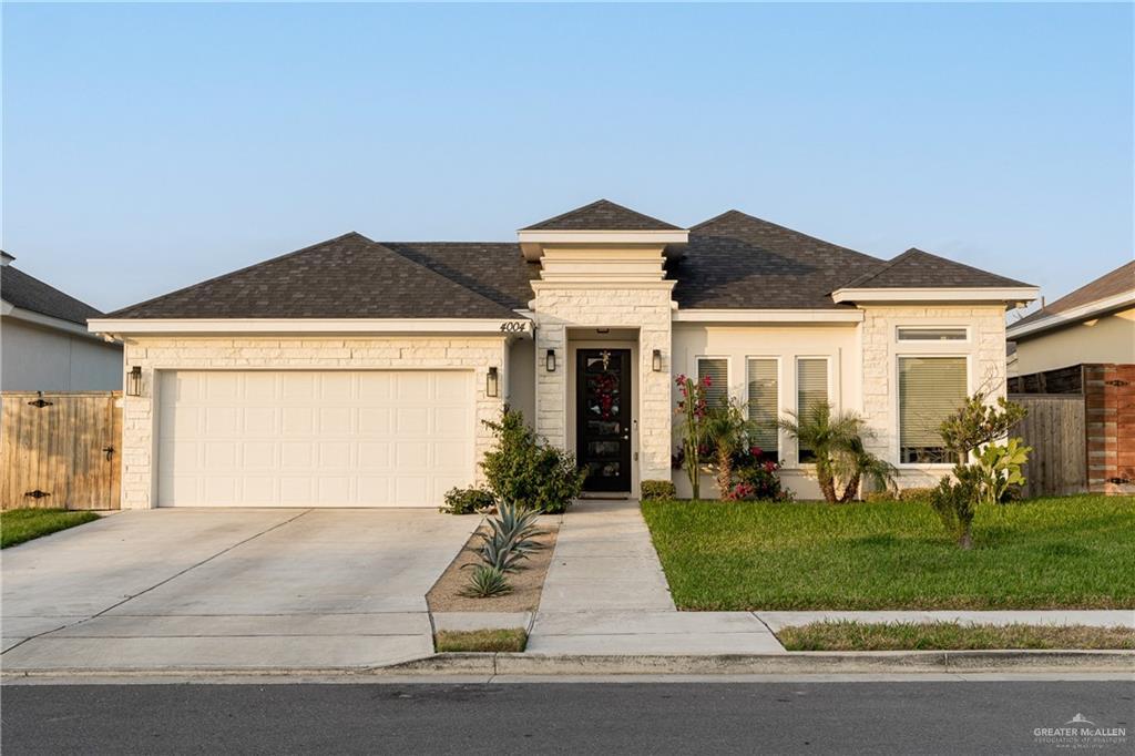 4004 Wisteria Ave in McAllen, TX - Building Photo