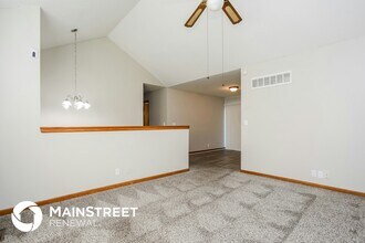 206 NW 102 St in Kansas City, MO - Foto de edificio - Building Photo