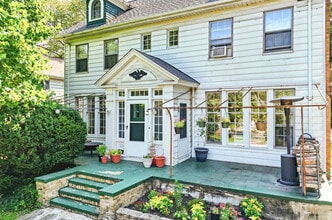 2341 S Overlook Rd in Cleveland Heights, OH - Building Photo - Building Photo