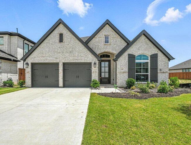 1101 Briar Oak Ln