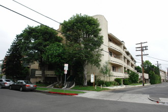 4314 Matilija Ave in Sherman Oaks, CA - Building Photo - Building Photo