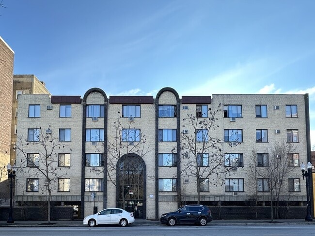 property at 1515 W Morse Ave