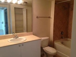 600 S Dixie Hwy in West Palm Beach, FL - Building Photo - Building Photo