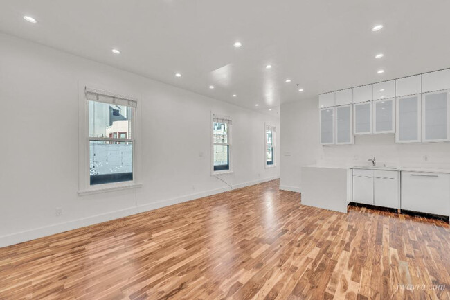 1121 Folsom St in San Francisco, CA - Building Photo - Building Photo