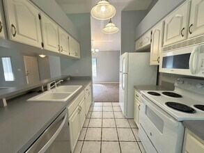 8415 Apple Orchard Rd in Spring Hill, FL - Building Photo - Building Photo