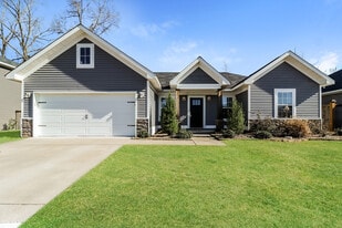 2919 Gillis Dr in Benton, AR - Building Photo