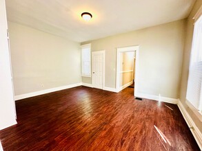 621 E Burnett Ave in Louisville, KY - Building Photo - Building Photo