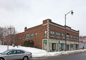 571 Lake Ave in Rochester, NY - Building Photo