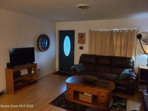 212 Gainey Ln in Melbourne, FL - Building Photo - Building Photo