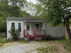 1802 Waldo St in High Point, NC - Building Photo