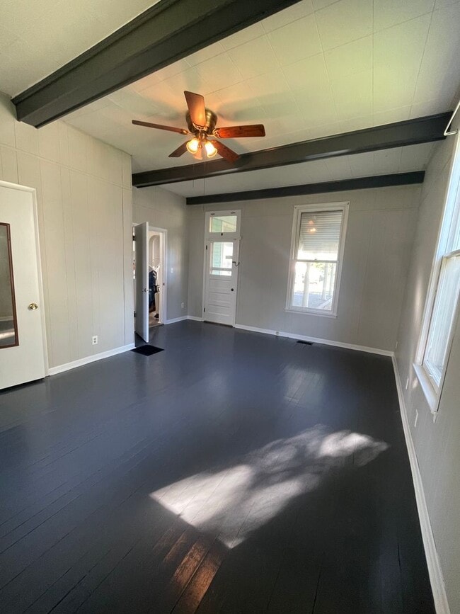 property at 1822 Main St
