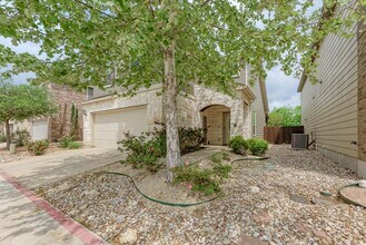 10617 Portico Ln. in Austin, TX - Building Photo - Building Photo