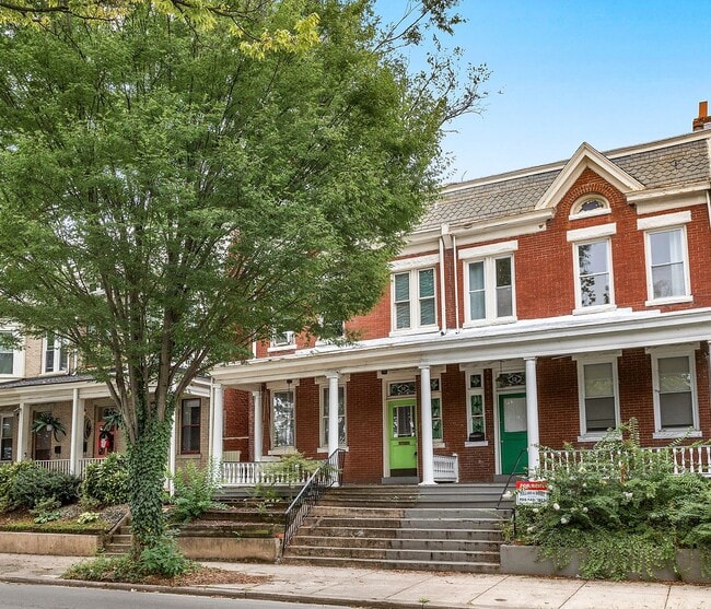 10 N Meadow St in Richmond, VA - Building Photo - Building Photo