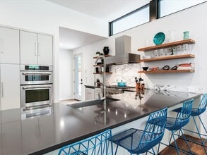 1703 Dexter St in Austin, TX - Building Photo - Building Photo