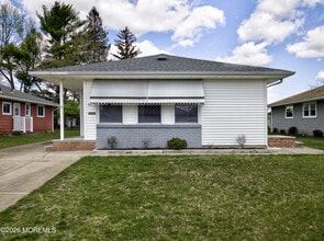 59 Guadeloupe Dr in Toms River, NJ - Building Photo - Building Photo