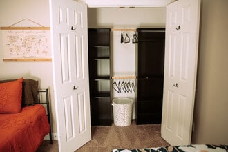 4414 Piedmont Trace Dr in Greensboro, NC - Foto de edificio - Building Photo