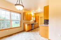 6827 East Pass, Unit 6925 in Madison, WI - Building Photo - Building Photo