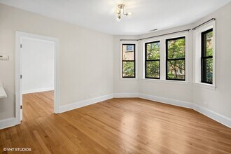 7635 N Greenview Ave in Chicago, IL - Building Photo - Building Photo