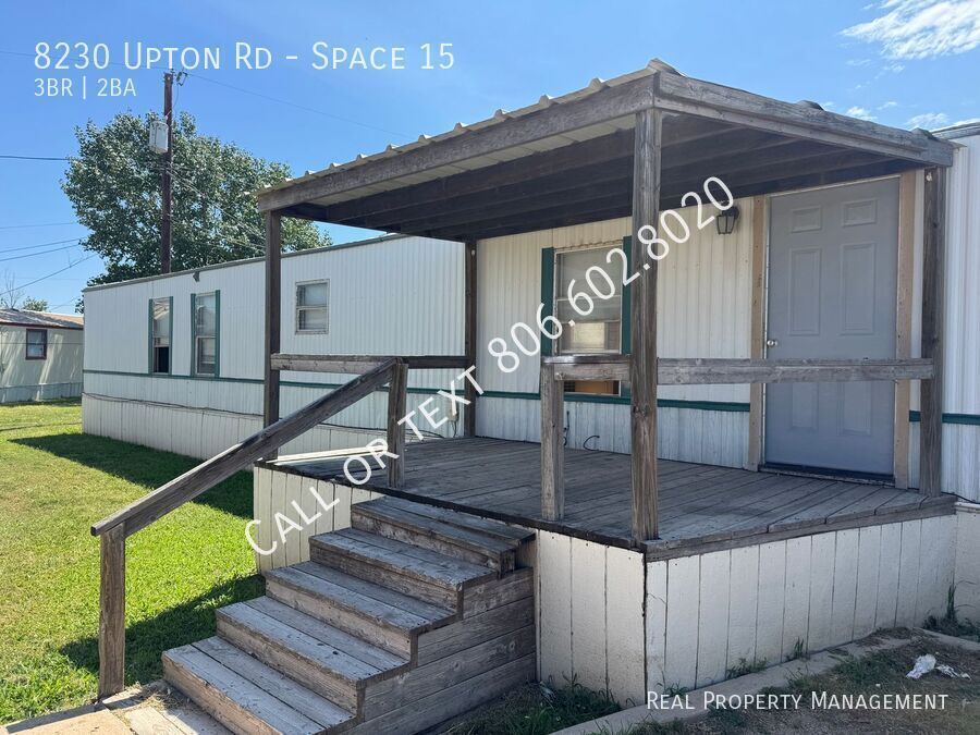 8230 Upton Rd in Amarillo, TX - Building Photo