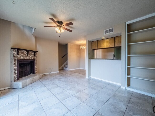 1500 Bay Area Blvd, Unit 138 in Houston, TX - Building Photo - Building Photo