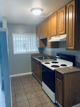 6638 MacArthur Blvd-Unit -28 in Oakland, CA - Building Photo - Building Photo