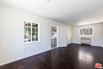 4820 Algoma Ave in Los Angeles, CA - Foto de edificio - Building Photo
