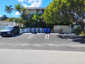 305 SE 12th Ave, Unit 1A 2A 2B in Pompano Beach, FL - Building Photo