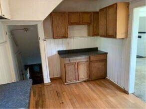 945 Clark St in Akron, OH - Building Photo - Building Photo