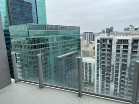 300 Biscayne Blvd