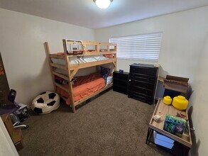 3940 Silver Leaf Dr, Unit House in Santa Maria, CA - Foto de edificio - Building Photo