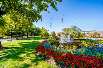 Waterfront Crossing in Creve Coeur, MO - Building Photo - Building Photo