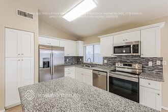 13391 W Ironwood St in Surprise, AZ - Building Photo - Building Photo