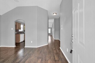 18441 Sunrise Oaks Ct in Montgomery, TX - Foto de edificio - Building Photo