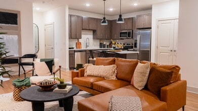 Legends 267 in Kansas City, KS - Foto de edificio - Building Photo