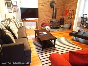 14 Jay St in Phoenicia, NY - Building Photo - Building Photo