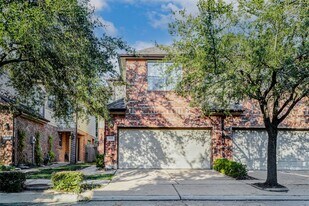 5227 Brinkman Ct in Houston, TX - Building Photo