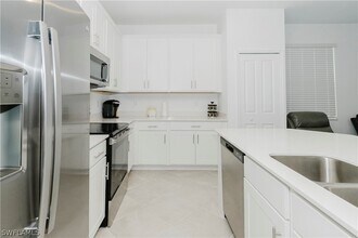 18461 Copperhead Dr, Unit 431 in Lehigh Acres, FL - Foto de edificio - Building Photo