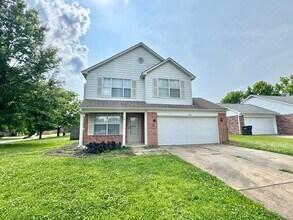 140 Pinewood Dr in Oakland, TN - Building Photo - Building Photo