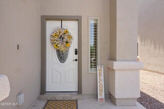 13483 Halifax St in Horizon City, TX - Building Photo - Building Photo