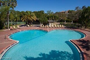 26930 Wedgewood Dr in Bonita Springs, FL - Building Photo