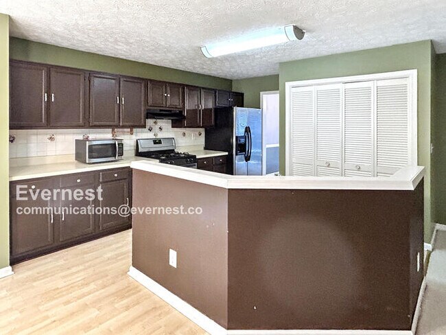 4010 Birchwood Cove in Decatur, GA - Building Photo - Building Photo