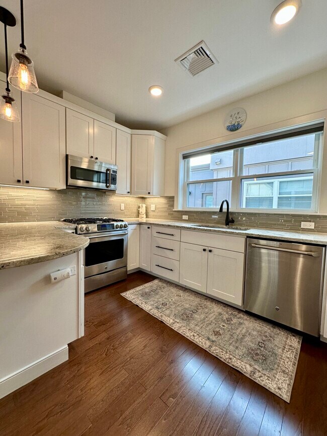 99 Brookley Rd, Unit 99 Brookley Rd., #3 in Boston, MA - Building Photo - Building Photo
