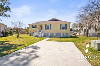 2927 Waters Edge Ct W in Beaufort, SC - Building Photo - Building Photo