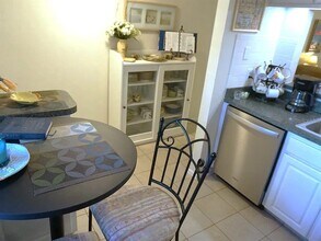 841 Patricia Ave in Dunedin, FL - Building Photo - Building Photo