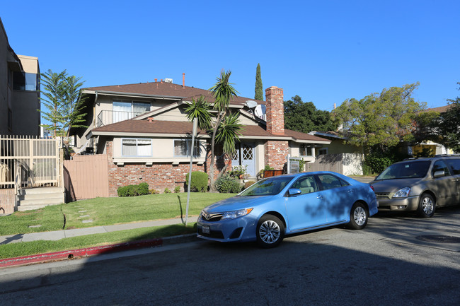 327 N Belmont St in Glendale, CA - Building Photo - Building Photo