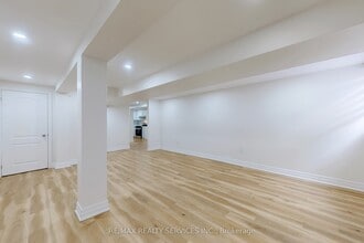 50 Glebe Cres in Brampton, ON - Building Photo - Building Photo
