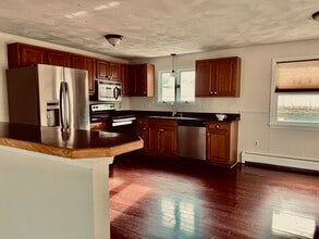 32 Jennifer Ln in Peabody, MA - Building Photo - Building Photo