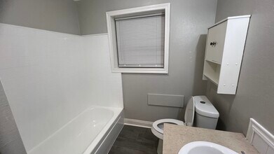 205 Clearview St in Atlanta, TX - Building Photo - Building Photo